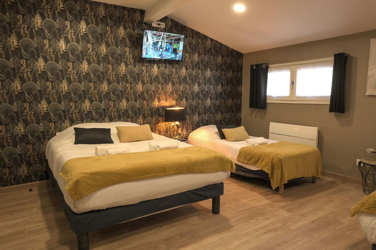 Hotel De La Croisee Poncin Εξωτερικό φωτογραφία
