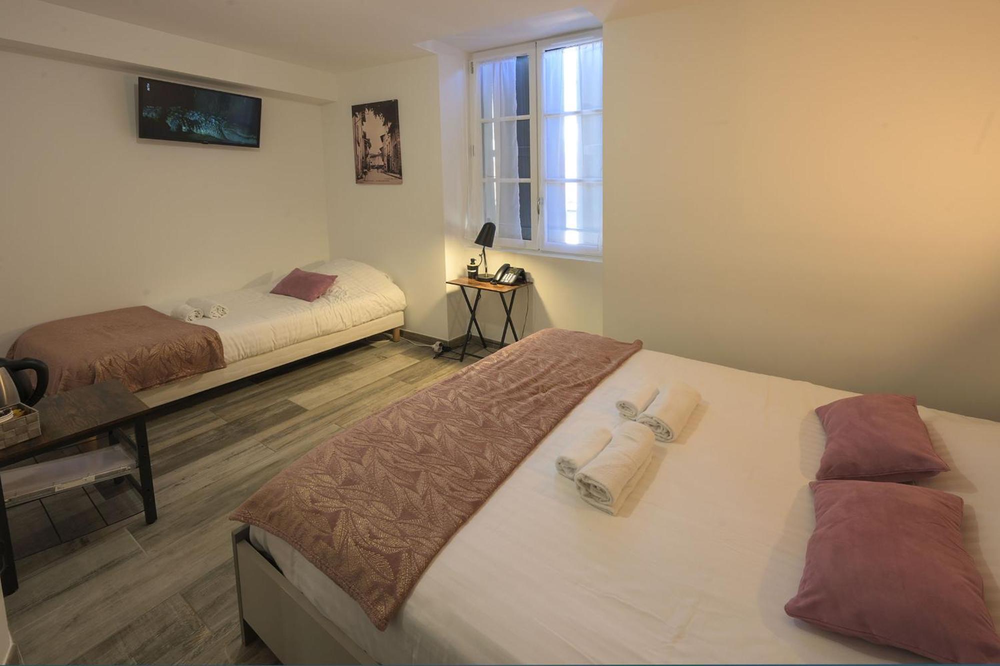 Hotel De La Croisee Poncin Εξωτερικό φωτογραφία