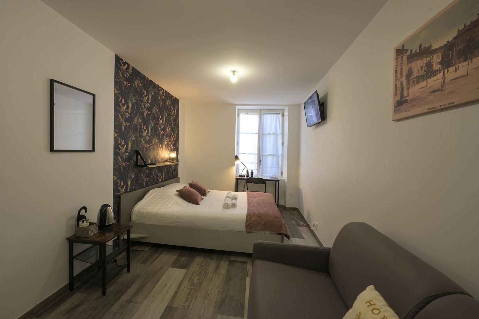 Hotel De La Croisee Poncin Εξωτερικό φωτογραφία