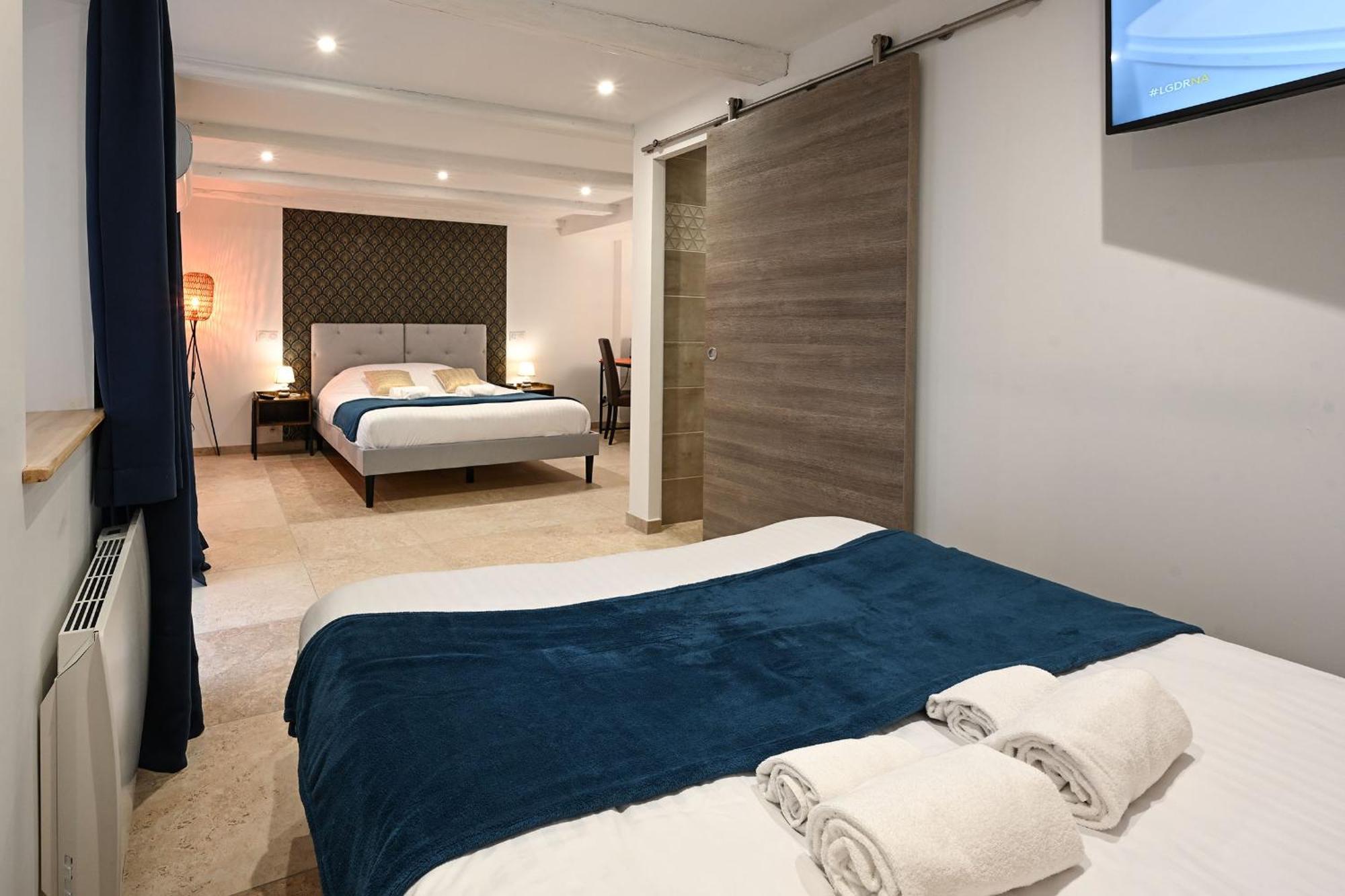 Hotel De La Croisee Poncin Εξωτερικό φωτογραφία