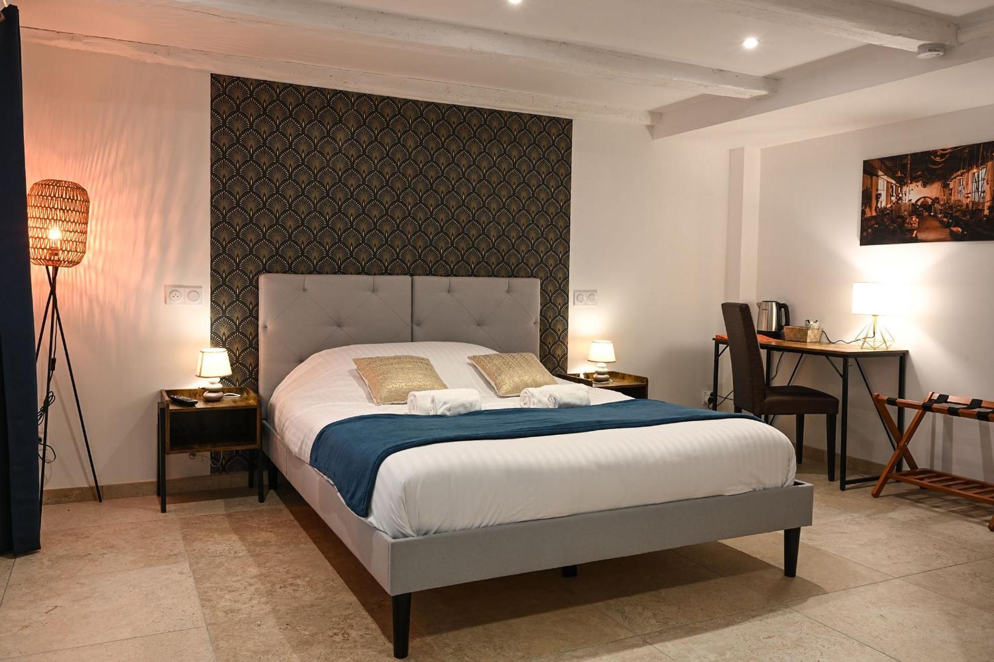 Hotel De La Croisee Poncin Εξωτερικό φωτογραφία